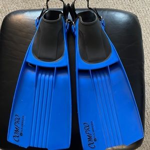 Adjustable snorkel fins size small 6-8